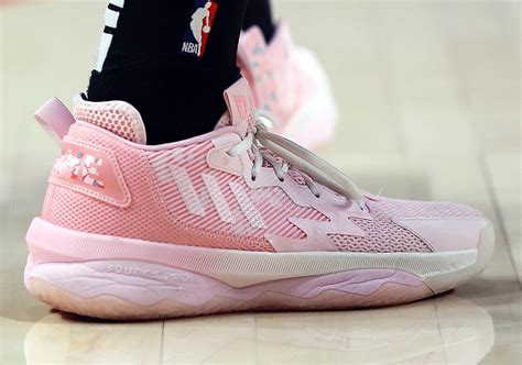 dame 8 sakura shoes